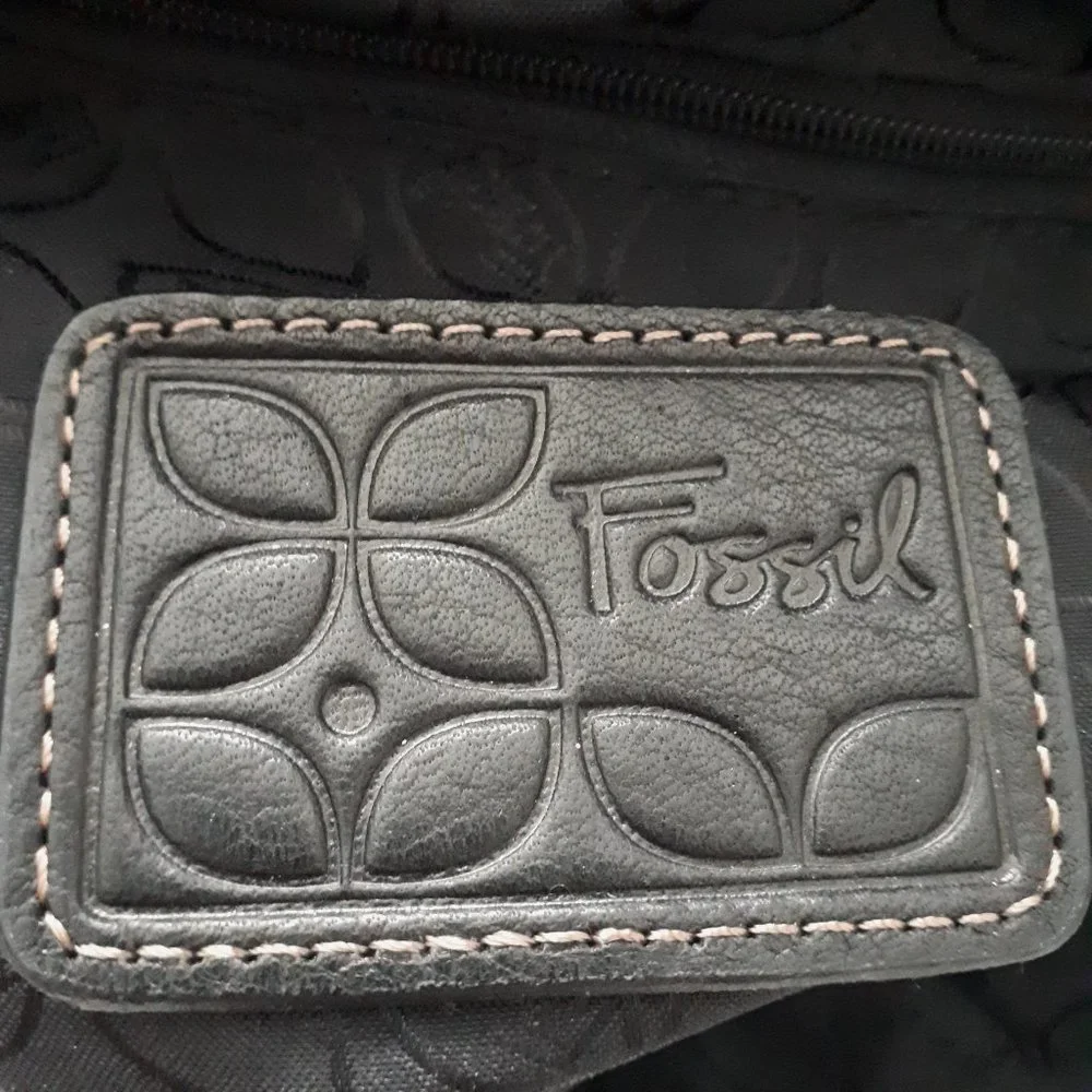 Fossil Genuine Leather Olive Green Bag - Picture 8 of 16
